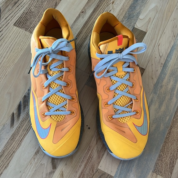 Nike Air Max LeBron James XI 11 Floridian Atomic Orange Mango Men’s Size 12 - Picture 5 of 8